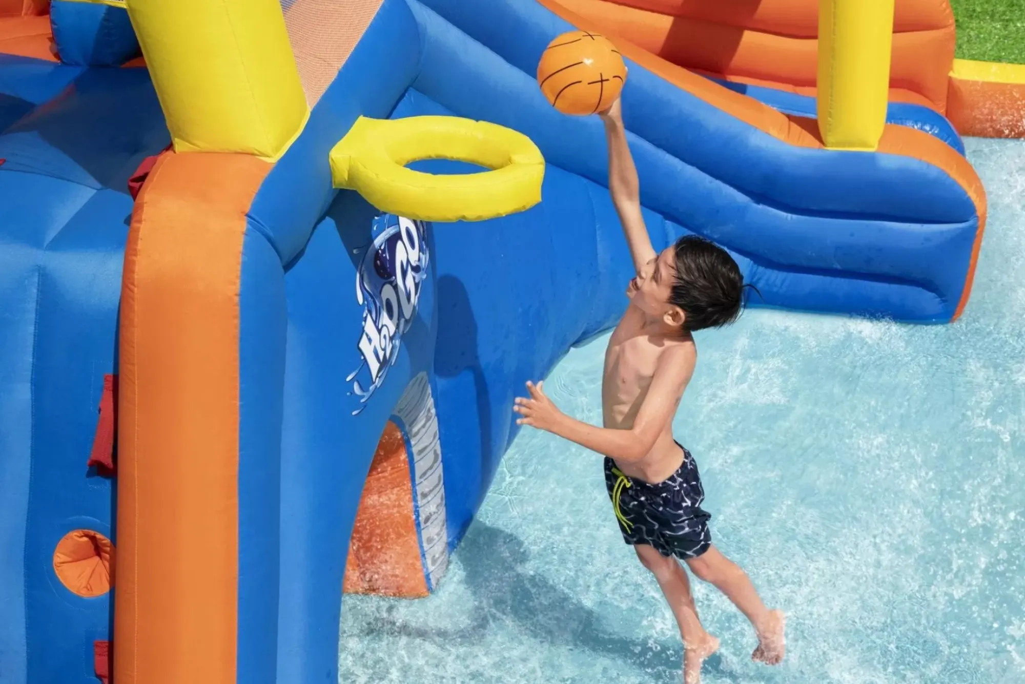 Bestway Mega Water Parks< H2Ogo! 18' Super Speedway Child Inflatable Water Park