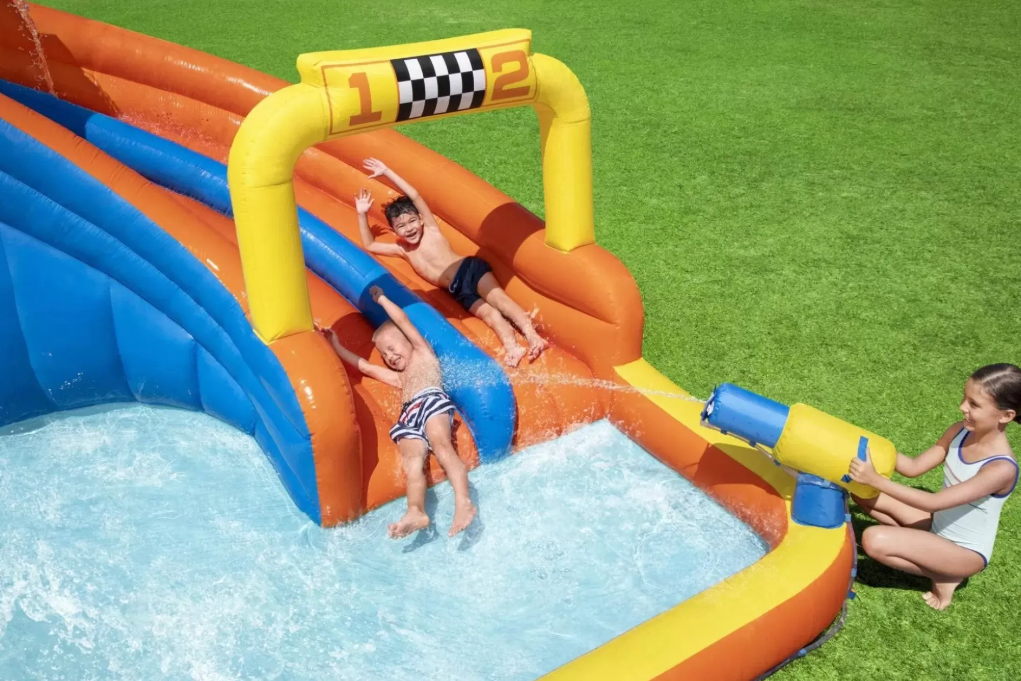 Bestway Mega Water Parks< H2Ogo! 18' Super Speedway Child Inflatable Water Park