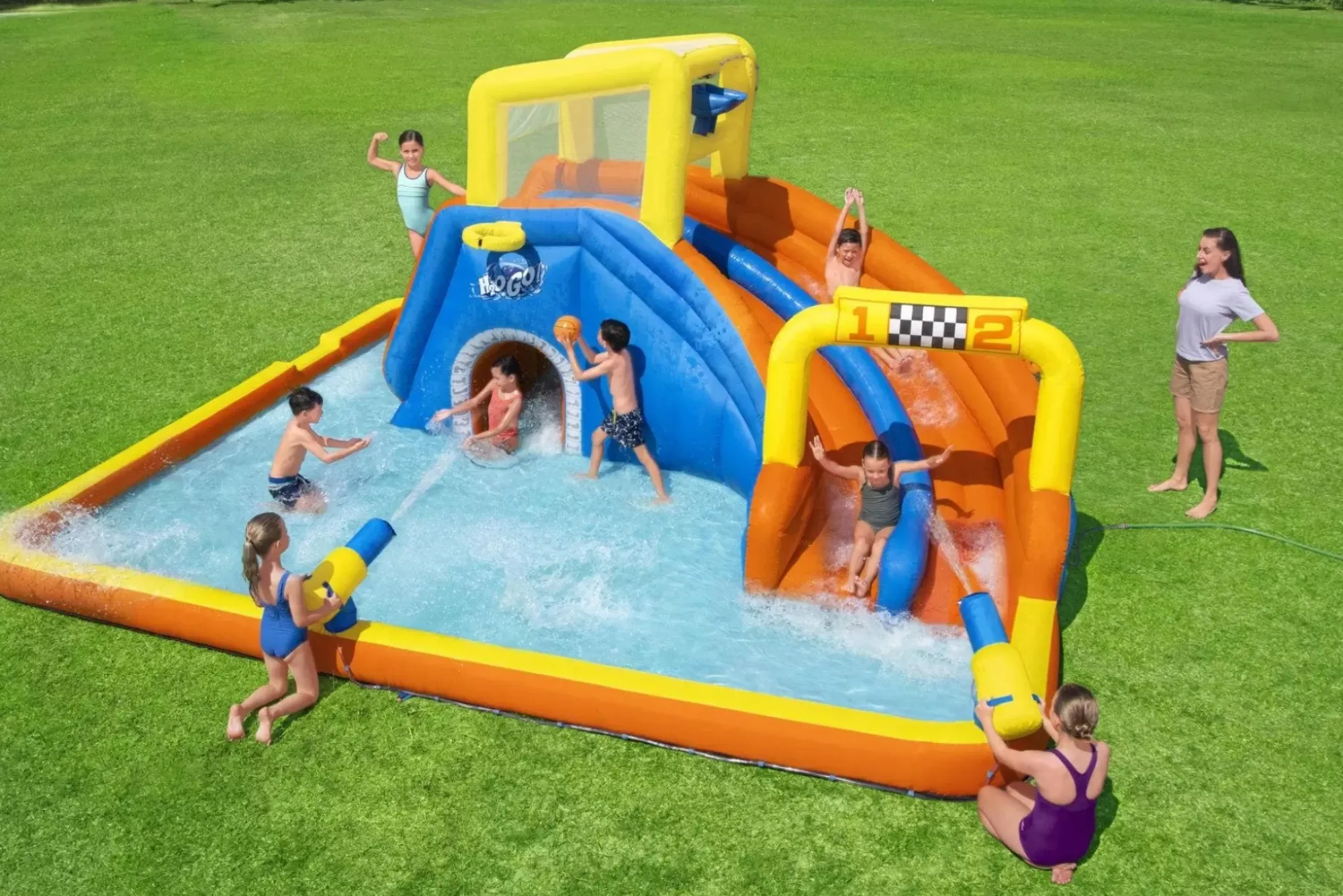 Bestway Mega Water Parks< H2Ogo! 18' Super Speedway Child Inflatable Water Park