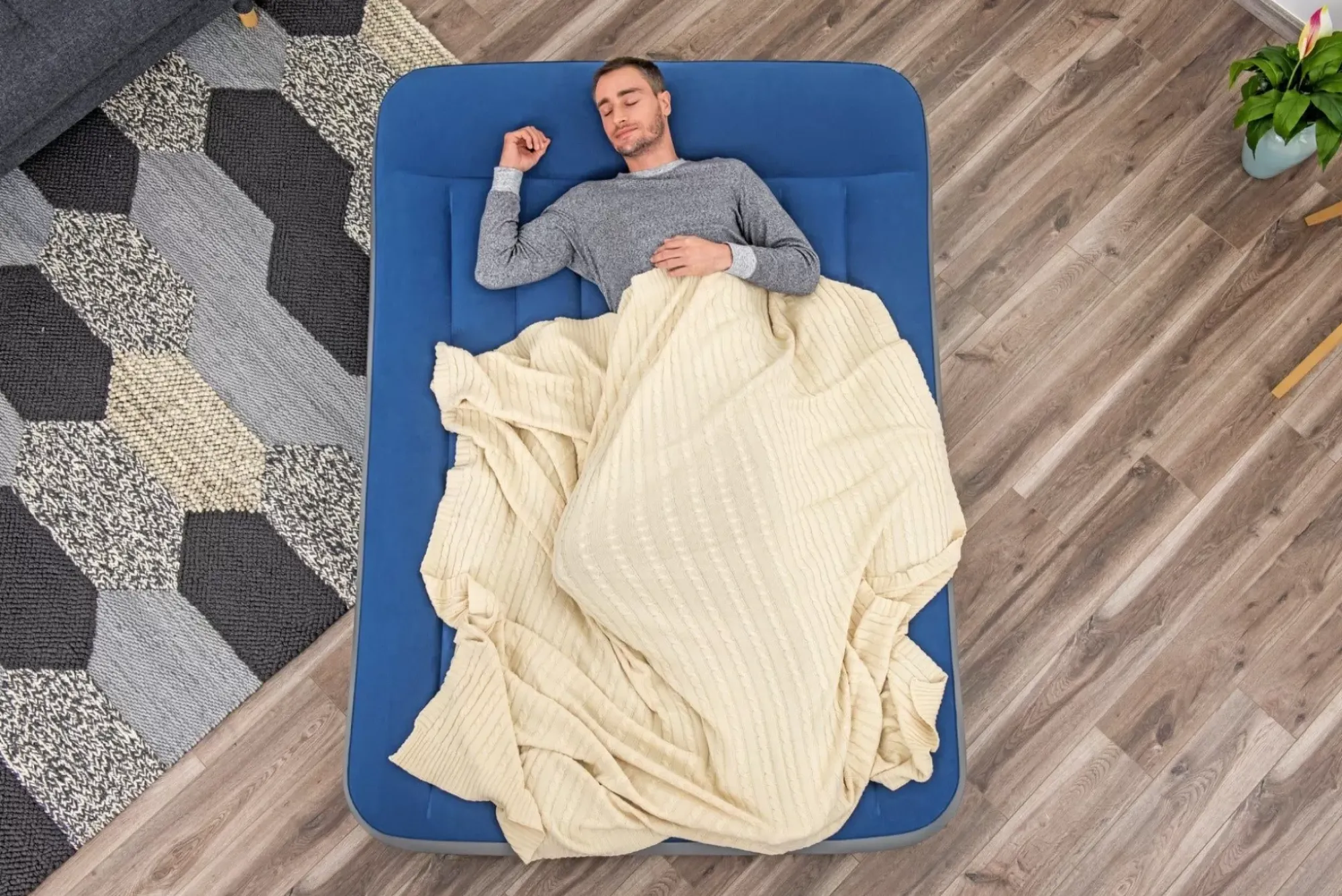 Bestway Indoor Air Mattresses< Tritech Air Mattress Full 12" With Built-In Ac Pump And Antimicrobial Coating