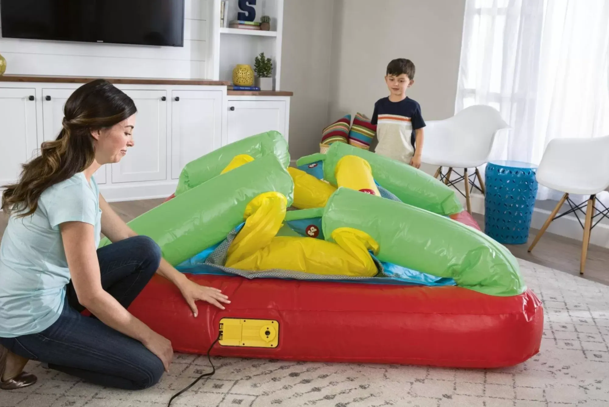 Bestway Bounce Houses<Fisher Price 69'' X 68'' X 53'' Bouncesational Indoor Bouncer With Built-In Pump