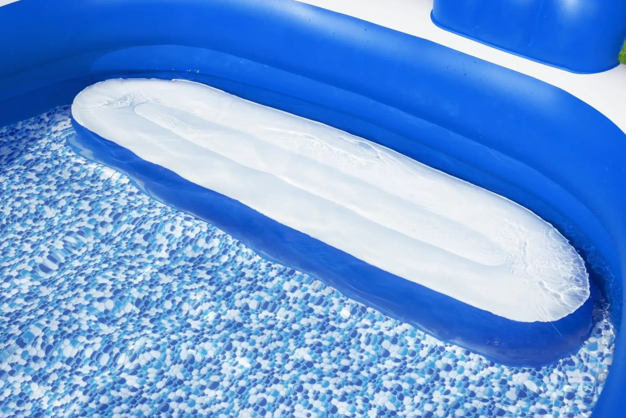 Bestway Family Pools<H2Ogo! Splash Paradise 7'7 X 7'2 X 31 Inflatable Family Pool