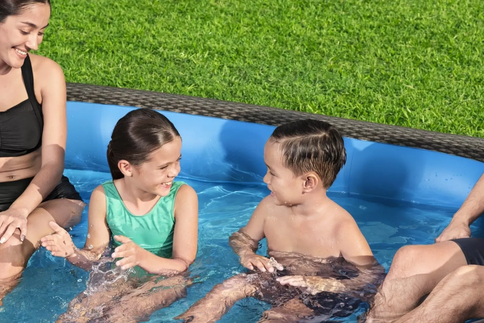 Bestway Kiddie Pools<H2Ogo! Truprint Wicker 7'7 X 70 X 21 Soft Sided Inflatable Family Kiddie Pool